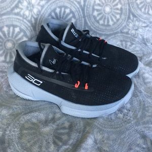 Boys Under Armour SC 3ZERO III